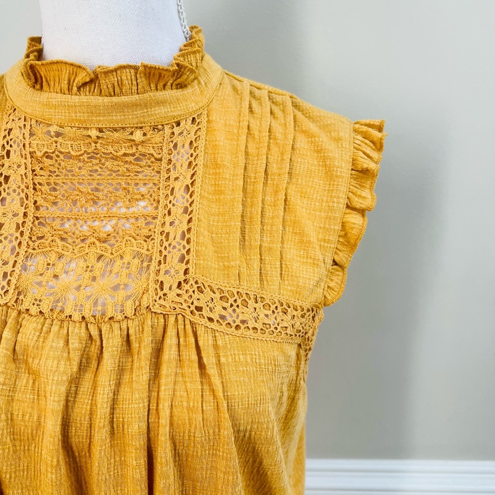 Cable & Gauge Women's Sleeveless Gold Yellow Top Size L - Picture 3 of 11